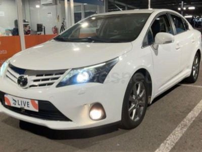 Usado Toyota Avensis Advance 147 CV (108 kW) 2012 Blanco Berlina
