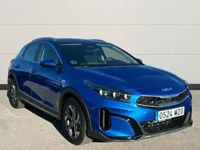 Usado Kia XCeed 100 CV (73 kW) 2025 Azul SUV