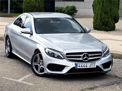 Usado Mercedes C220 AMG line 170 CV (125 kW) 2016 Gris / plata Berlina