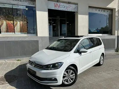 Usado VW Touran Advance 150 CV (110 kW) 2020 Blanco Monovolumen