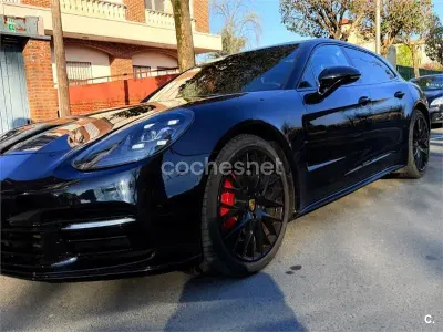 Usado Porsche Panamera 4 Sport Turismo Sport Turismo 330 CV (242 kW) 2018 Negro Familiar