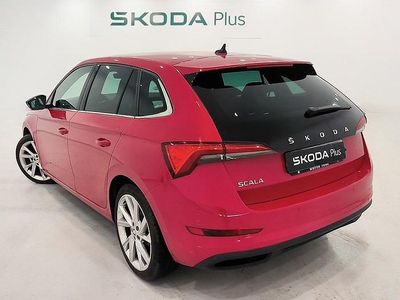 Usado Skoda Scala Sport 150 CV (110 kW) 2022 Rojo Utilitario