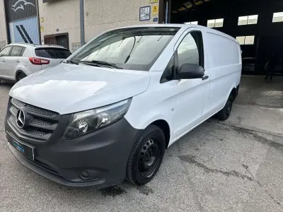 Usado Mercedes Vito 102 CV (75 kW) 2021 Blanco Van