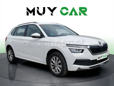 Usado Skoda Kamiq Ambition 110 CV (80 kW) 2021 Blanco SUV