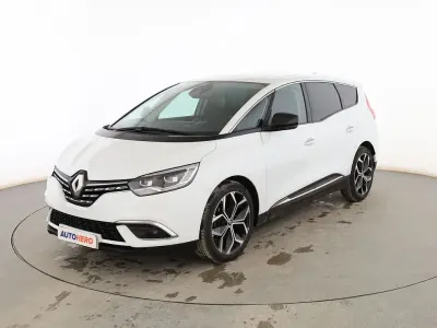 Begagnad Renault Grand Scénic IV Zen 140 HK (102 kW) 2021 Vit Minibuss