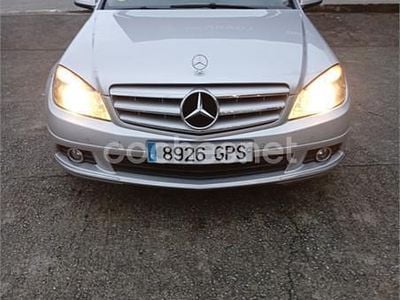 Usado Mercedes C220 170 CV (125 kW) 2009 Gris / plata Familiar
