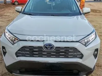 Usado Toyota RAV4 Hybrid Advance 222 CV (163 kW) 2022 Blanco SUV