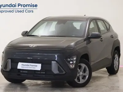Usado Hyundai Kona 120 CV (88 kW) 2023 Gris / plata SUV