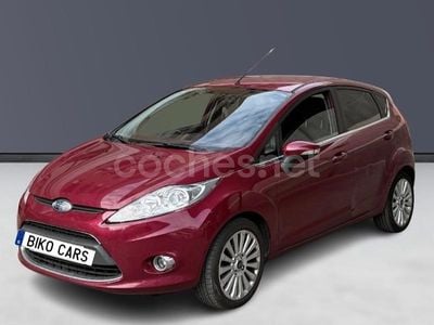 Granate Usado 2009 Ford Fiesta Titanium Berlina | 5499 € (Precio justo)