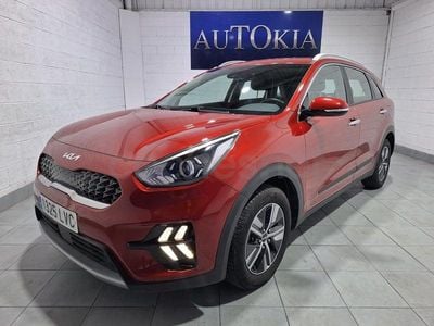 Usado Kia Niro 141 CV (103 kW) 2021 Rojo SUV