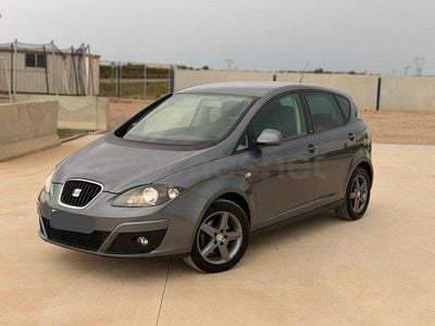Usado Seat Altea I-Tech 140 CV (102 kW) 2014 Gris / plata Monovolumen