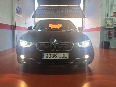 Usado BMW 318 150 CV (110 kW) 2015 Negro Berlina