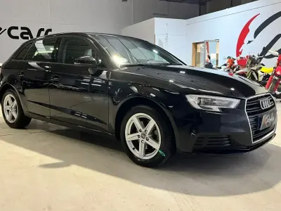 Usado Audi A3 Comfort 116 CV (85 kW) 2020 Negro Berlina