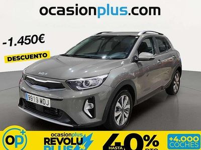 Usado Kia Stonic 120 CV (88 kW) 2023 Verde SUV