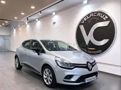 Begagnad Renault Clio IV LIMITED 90 HK (66 kW) 2017 Grå Sedan