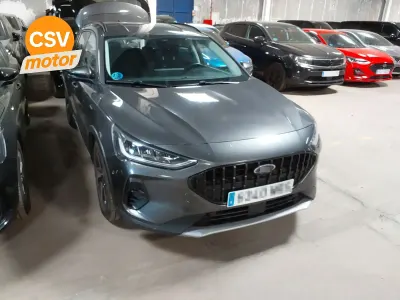 Usado Ford Focus Active 125 CV (91 kW) 2024 Gris Utilitario