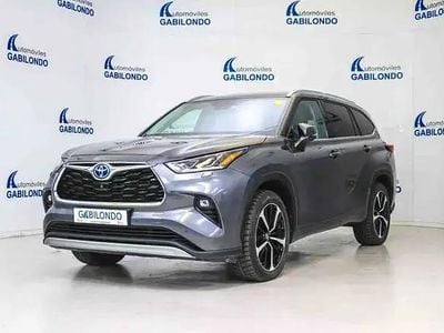 Usado Toyota Highlander Advance 246 CV (180 kW) 2021 Gris / plata SUV