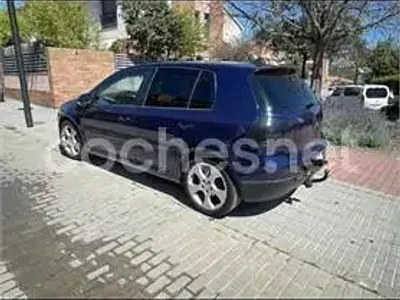 Usado VW Golf IV 105 CV (77 kW) 2006 Azul Berlina