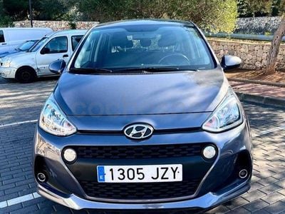 Usado Hyundai i10 87 CV (63 kW) 2017 Gris / plata Utilitario