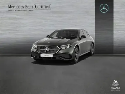 Usado Mercedes E220 197 CV (144 kW) 2025 Gris Berlina