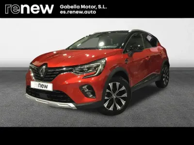 Usado Renault Captur Techno 90 CV (66 kW) 2024 Rojo SUV