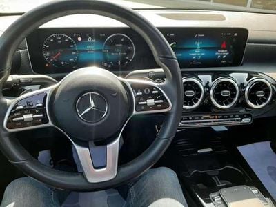 Mercedes CLA200