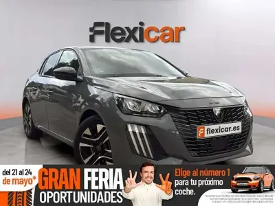 Usado Peugeot 208 Allure 101 CV (74 kW) 2025 Gris Utilitario