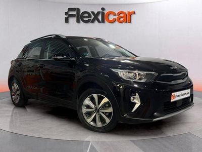 Usado Kia Stonic 84 CV (61 kW) 2023 Negro SUV