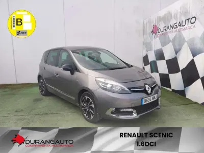 Usado Renault Scénic Bose Edition 131 CV (96 kW) 2014 Gris Monovolumen