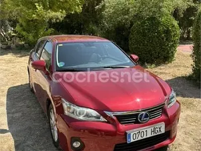 Usado Lexus CT200h 136 CV (100 kW) 2011 Rojo Berlina
