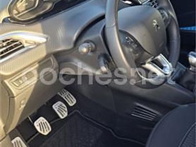 Usado Peugeot 208 Style 82 CV (60 kW) 2016 Negro Utilitario