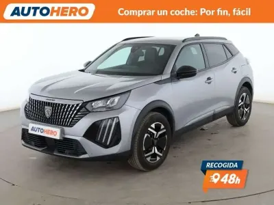 Usado Peugeot 2008 Allure 131 CV (96 kW) 2023 Gris SUV