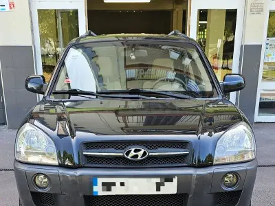 Usado Hyundai Tucson Comfort 140 CV (102 kW) 2007 Negro SUV