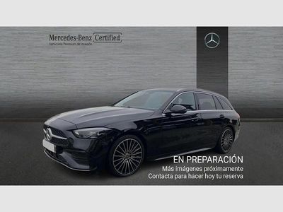 Azul sodalita Usado 2024 Mercedes C220 AMG line Familiar | 47.990 € (Precio justo)