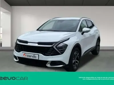 Usado Kia Sportage 136 CV (100 kW) 2022 Blanco SUV