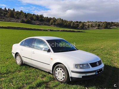 Brugt VW Passat Comfortline 110 HK (80 kW) 1997 Hvid Sedan