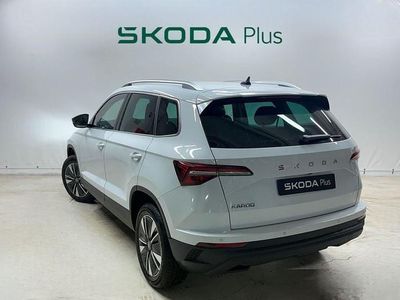 Usado Skoda Karoq Selection 150 CV (110 kW) 2025 Blanco SUV