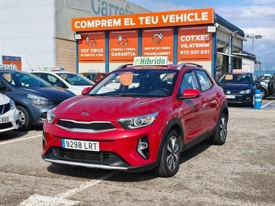 Usado Kia Stonic 100 CV (73 kW) 2021 Rojo SUV