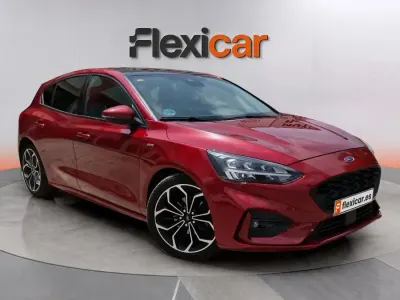 Usado Ford Focus ST-Line 125 CV (91 kW) 2018 Rojo Berlina