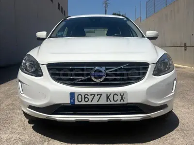 Usado Volvo XC60 Momentum 190 CV (139 kW) 2017 Blanco SUV