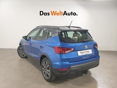 Usado Seat Arona Style 110 CV (80 kW) 2024 Verde SUV