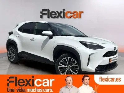 Usado Toyota Yaris Cross Active 116 CV (85 kW) 2023 Blanco SUV