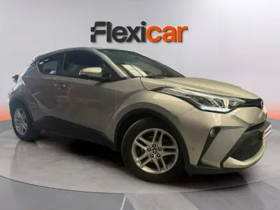 Usado Toyota C-HR Active 122 CV (89 kW) 2022 Gris SUV