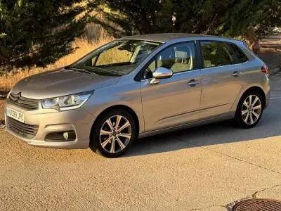 Usado Citroën C4 Live 101 CV (74 kW) 2016 Gris Berlina