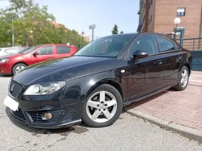 Usado Seat Exeo Ecomotive 120 CV (88 kW) 2012 Negro Berlina