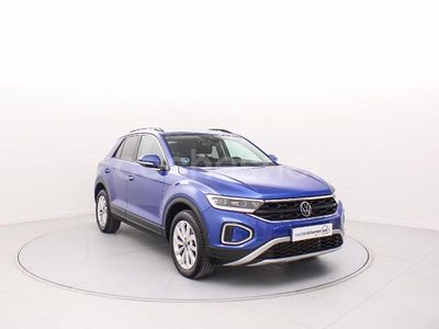 Azul Usado 2024 VW T-Roc Life SUV | 27.600 € (Un poco caro)