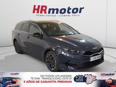 Usado Kia Ceed Style 101 CV (74 kW) 2025 Gris Utilitario