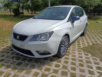 Usado Seat Ibiza CONNECT 90 CV (66 kW) 2016 Blanco Berlina