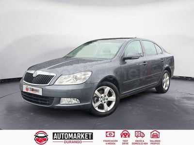 Usado Skoda Octavia Ambition 105 CV (77 kW) 2012 Gris / plata Berlina