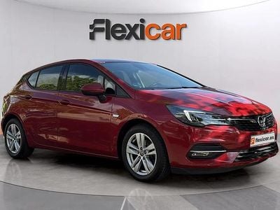 Usado Opel Astra Business Elegance 145 CV (106 kW) 2020 Rojo Familiar